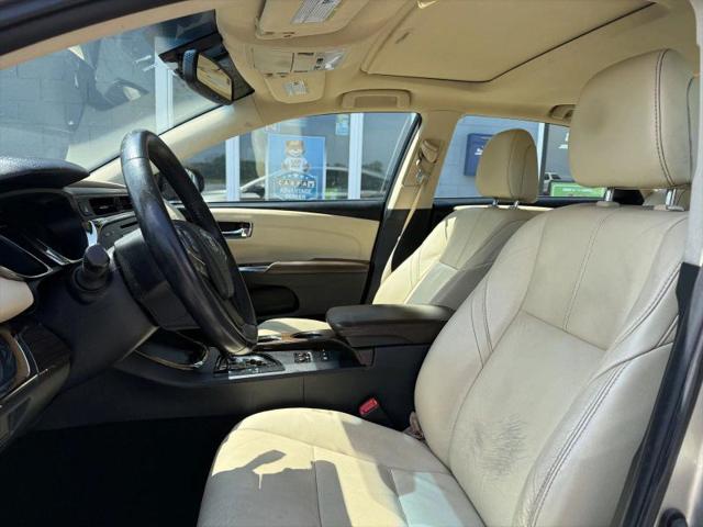 2013 Toyota Avalon Hybrid XLE Premium