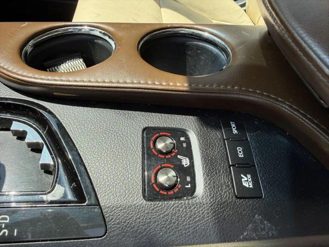 2013 Toyota Avalon Hybrid XLE Premium