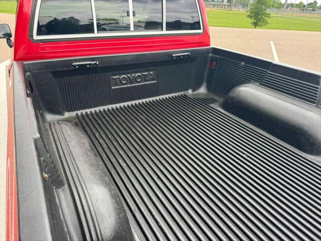 1994 Toyota 2WD Trucks Standard