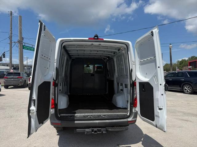 2023 Mercedes-Benz Sprinter 2500 Standard Roof 4-Cyl Gas
