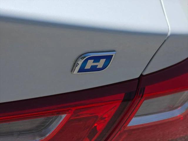2018 Chevrolet Malibu Hybrid Base