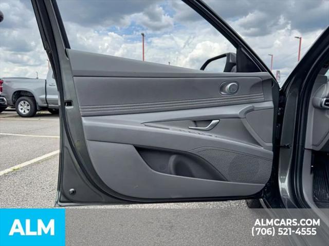 2025 Hyundai Elantra SEL Convenience
