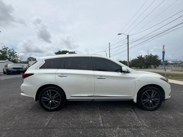 2019 INFINITI QX60 LUXE