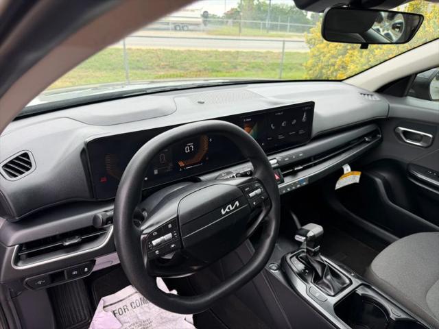 2025 Kia K4 LX