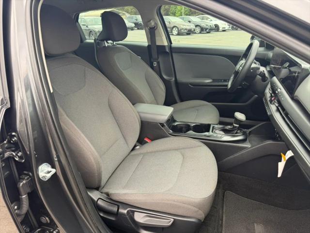 2025 Kia K4 LX