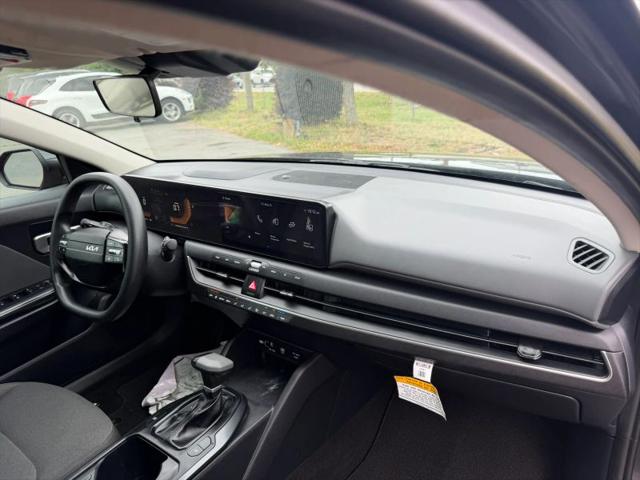 2025 Kia K4 LX