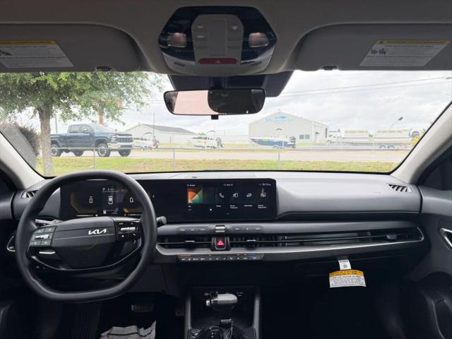 2025 Kia K4 LX
