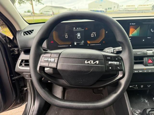 2025 Kia K4 LX