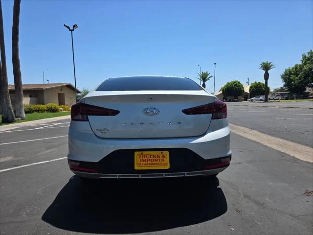 2020 Hyundai Elantra SE