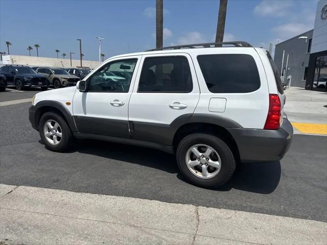 2005 Mazda Tribute s