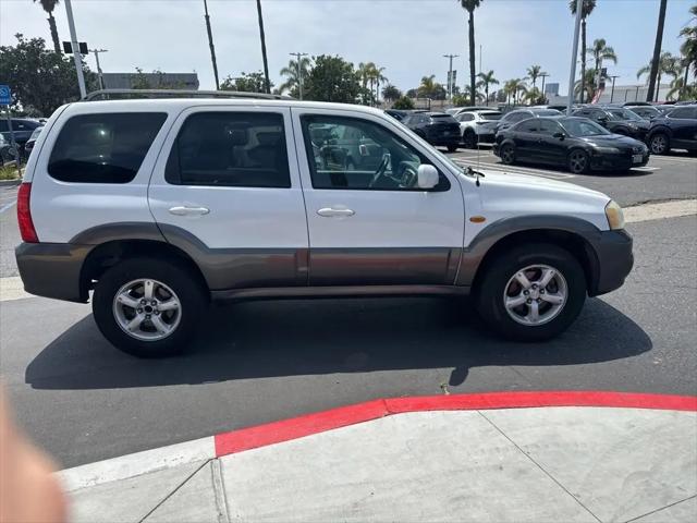 2005 Mazda Tribute s
