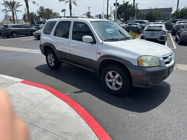 2005 Mazda Tribute s