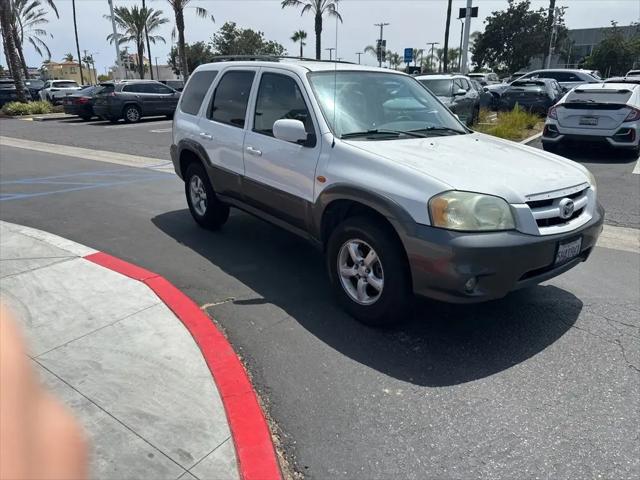 2005 Mazda Tribute s