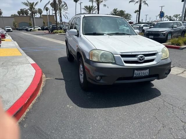 2005 Mazda Tribute s