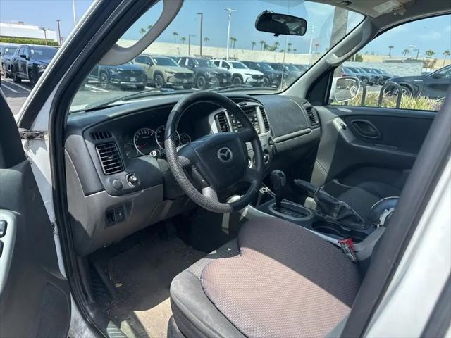 2005 Mazda Tribute s