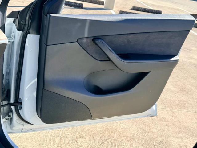 2021 Tesla Model Y Standard Range Rear-Wheel Drive