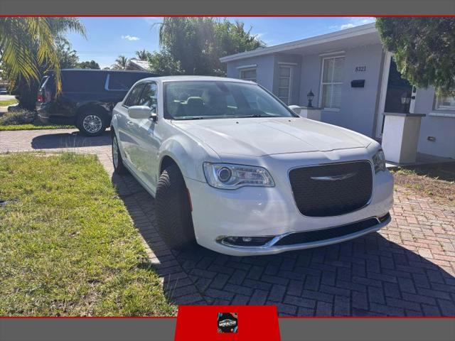 2021 Chrysler 300 Touring for sale in Hialeah, FL