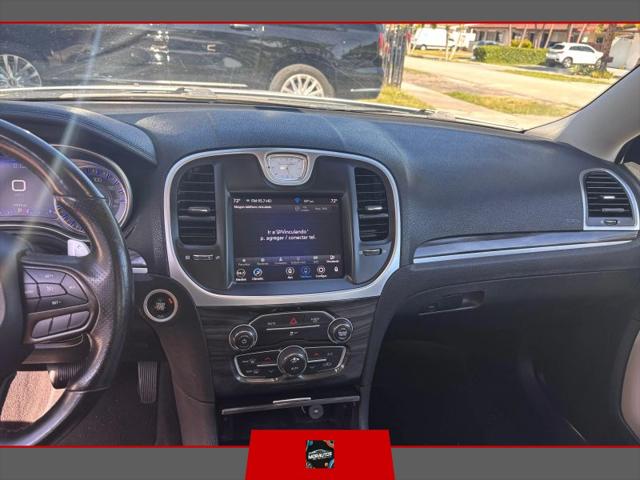 2021 Chrysler 300 Touring