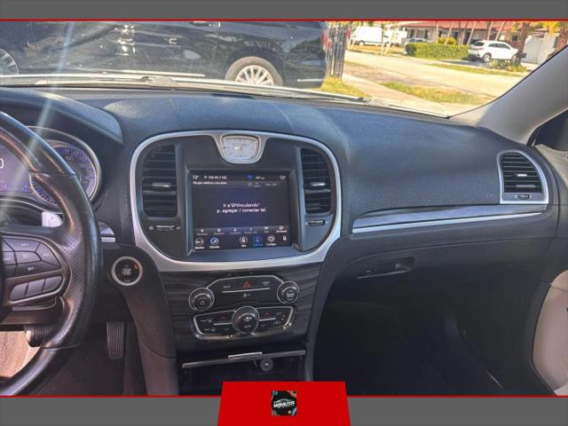 2021 Chrysler 300 Touring