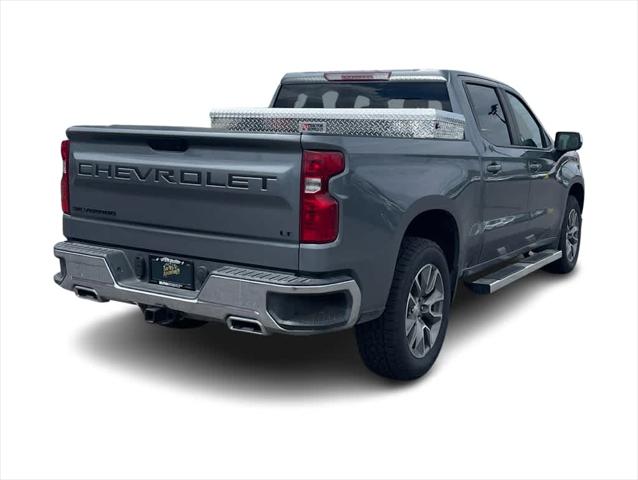 2022 Chevrolet Silverado 1500 4WD Crew Cab Short Bed LT