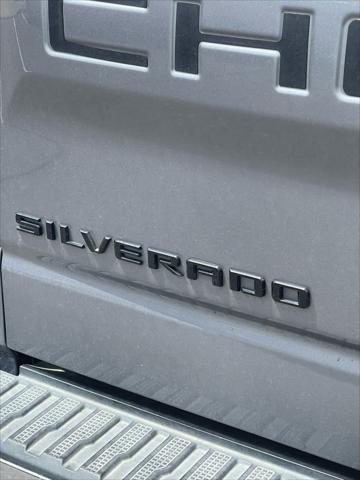 2022 Chevrolet Silverado 1500 4WD Crew Cab Short Bed LT
