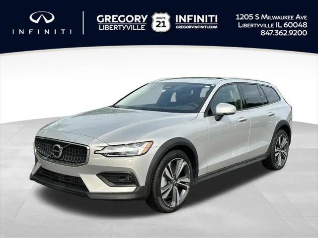 2025 Volvo V60 Cross Country Plus, B5 AWD Gas (mild hybrid) for sale in Libertyville, IL