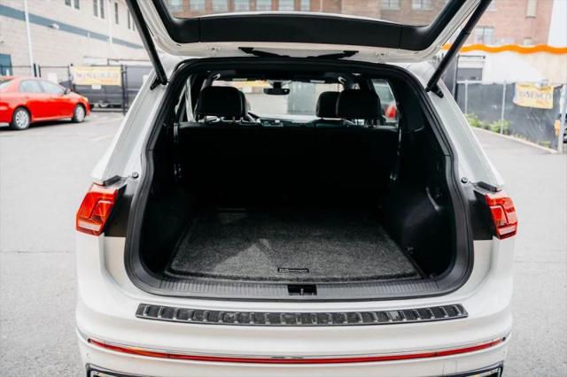 2023 Volkswagen Tiguan 2.0T SEL R-Line