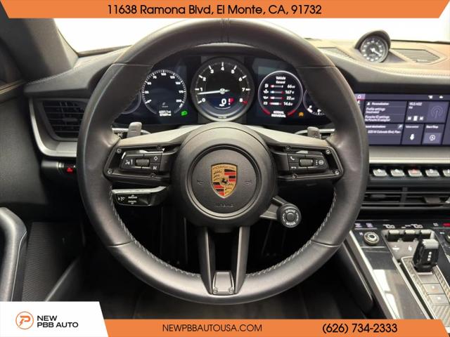 2020 Porsche 911 Carrera