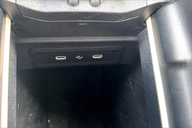 2025 Mercedes-Benz GLB GLB 250
