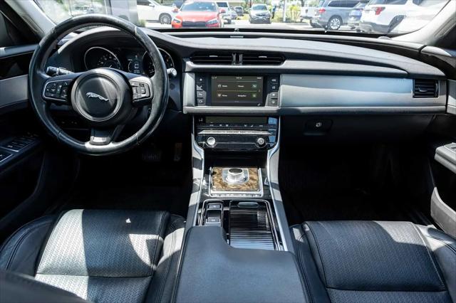 2016 Jaguar XF 35t Prestige