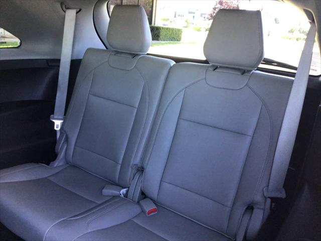 2017 Acura MDX w/Technology Package