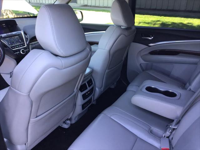 2017 Acura MDX w/Technology Package