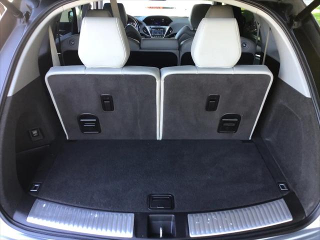 2017 Acura MDX w/Technology Package