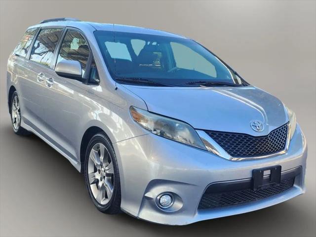 2013 Toyota Sienna SE 8 Passenger for sale in Phoenix, AZ