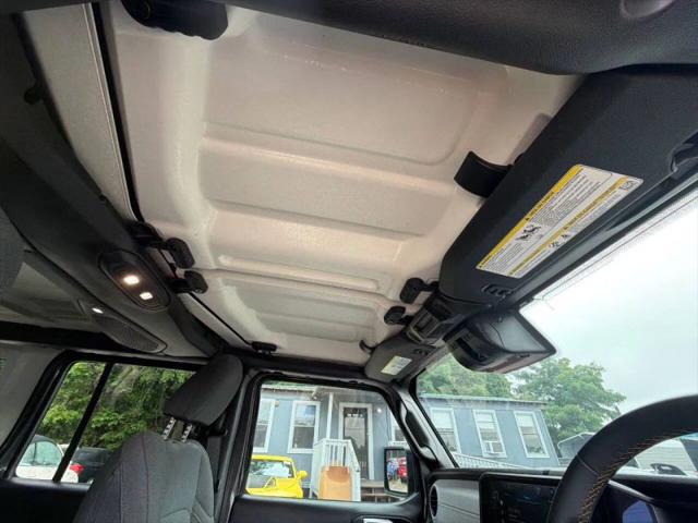 2024 Jeep Wrangler 4-Door Sport RHD 4x4