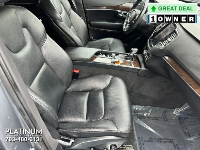 2016 Volvo XC90 T6 Momentum