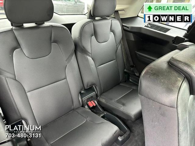 2016 Volvo XC90 T6 Momentum