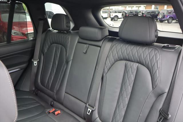 2024 BMW X5 M60i