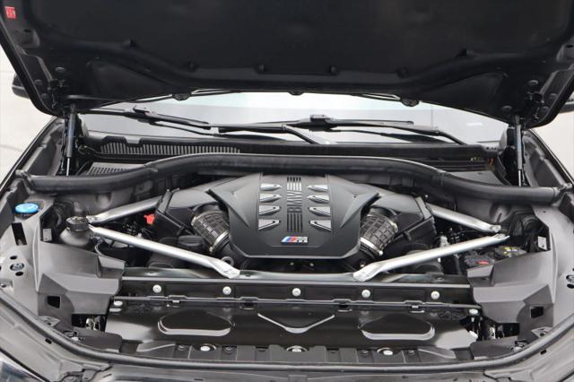 2024 BMW X5 M60i