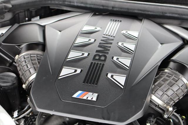 2024 BMW X5 M60i