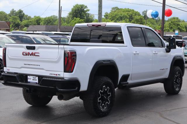 2024 GMC Sierra 2500HD 4WD Crew Cab Standard Bed AT4X