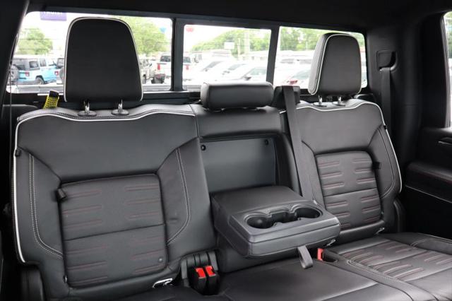 2024 GMC Sierra 2500HD 4WD Crew Cab Standard Bed AT4X