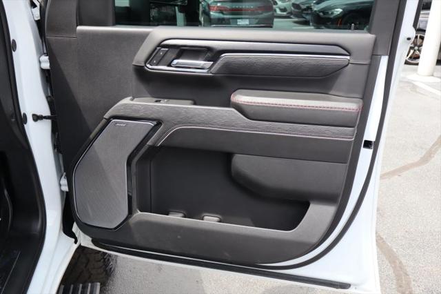 2024 GMC Sierra 2500HD 4WD Crew Cab Standard Bed AT4X