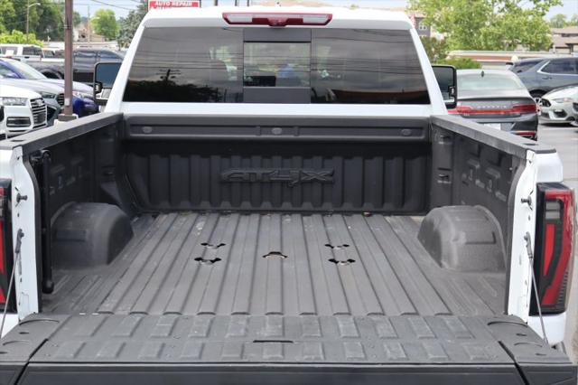 2024 GMC Sierra 2500HD 4WD Crew Cab Standard Bed AT4X