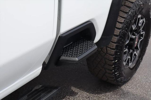 2024 GMC Sierra 2500HD 4WD Crew Cab Standard Bed AT4X
