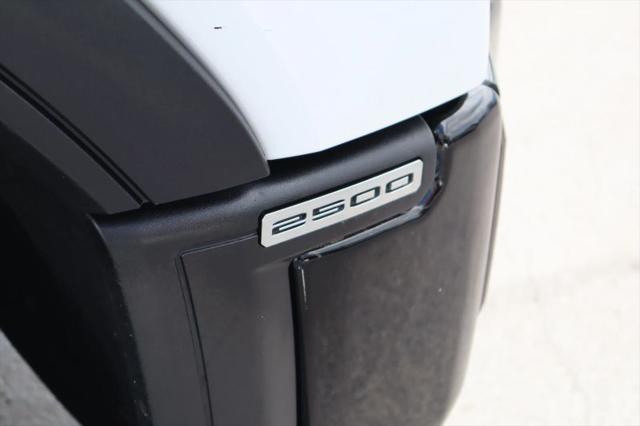 2024 GMC Sierra 2500HD 4WD Crew Cab Standard Bed AT4X