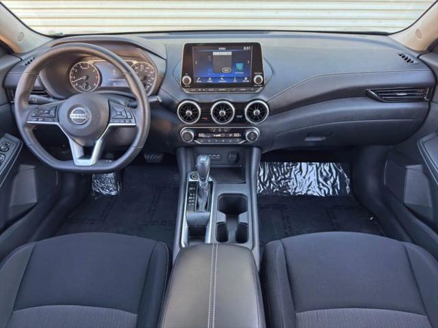 2022 Nissan Sentra SV Xtronic CVT