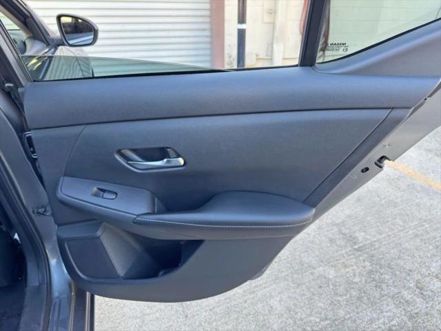 2022 Nissan Sentra SV Xtronic CVT