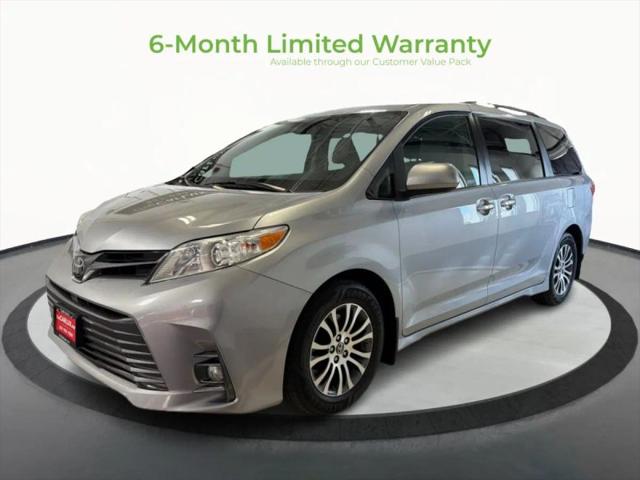 2018 Toyota Sienna XLE 8 Passenger