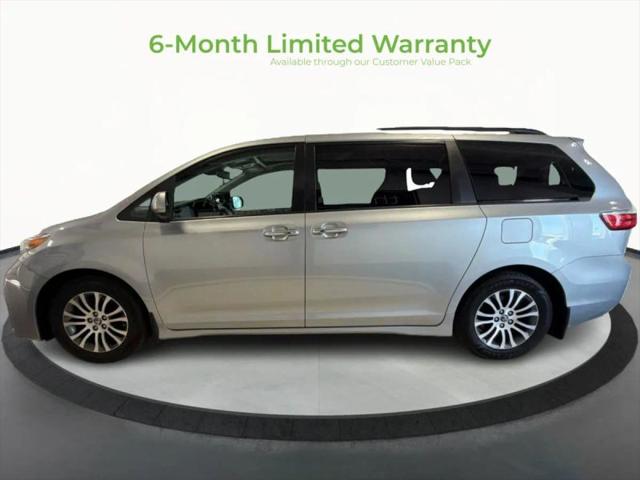 2018 Toyota Sienna XLE 8 Passenger